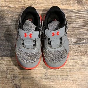 Under Armour- toddler boy size 7 used